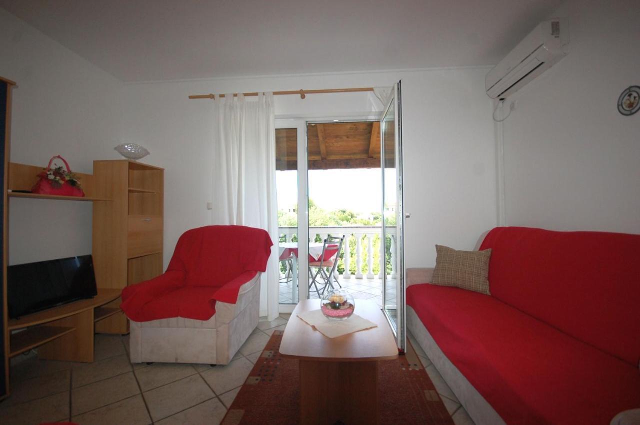 Apartments Novak By El-Pi Tours มาลินสกา ภายนอก รูปภาพ