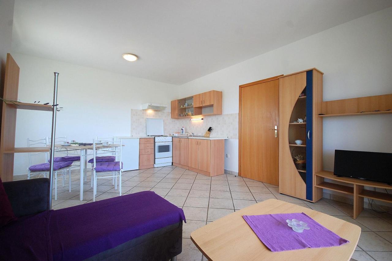 Apartments Novak By El-Pi Tours มาลินสกา ภายนอก รูปภาพ