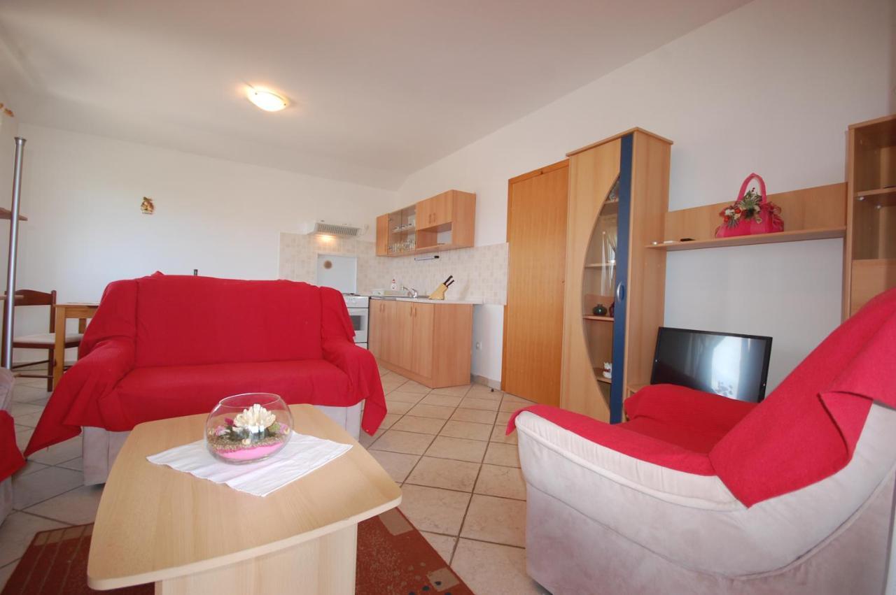 Apartments Novak By El-Pi Tours มาลินสกา ภายนอก รูปภาพ